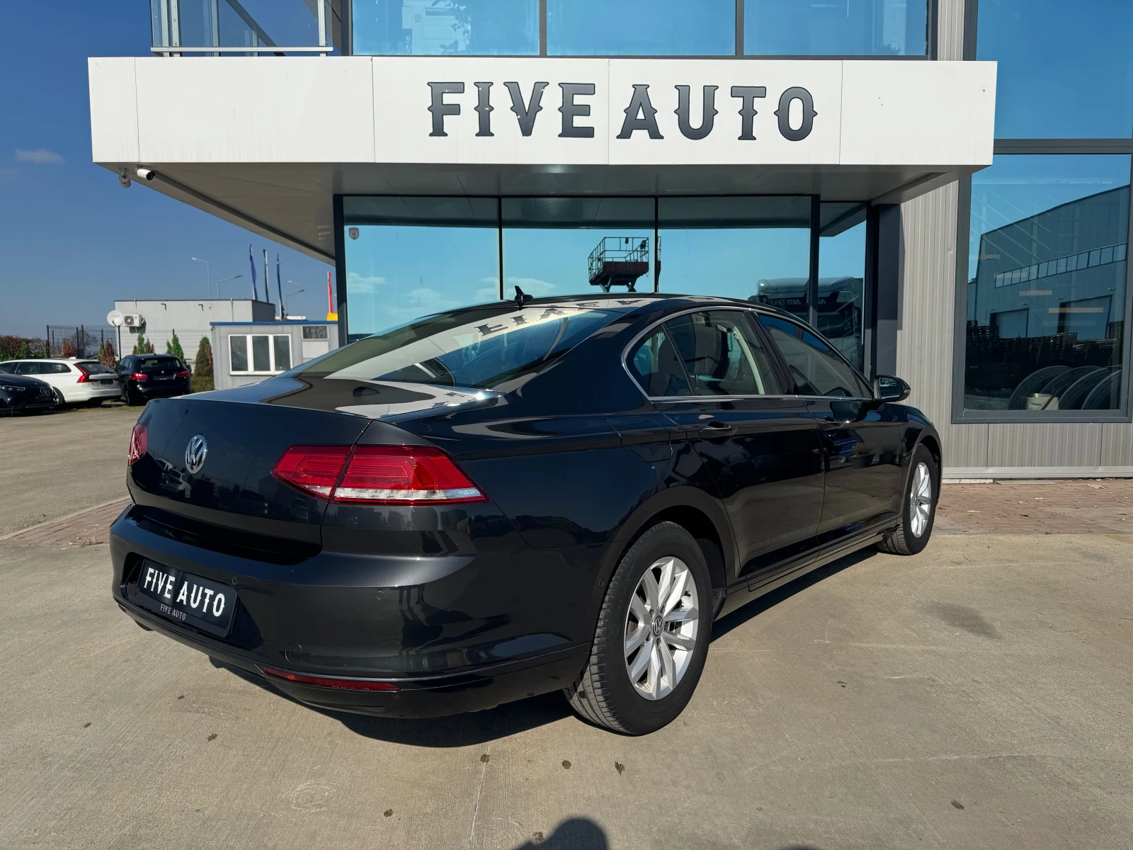 VW Passat 1.5 TSI COMFORTLINE / 360  КАМЕРА - изображение 5