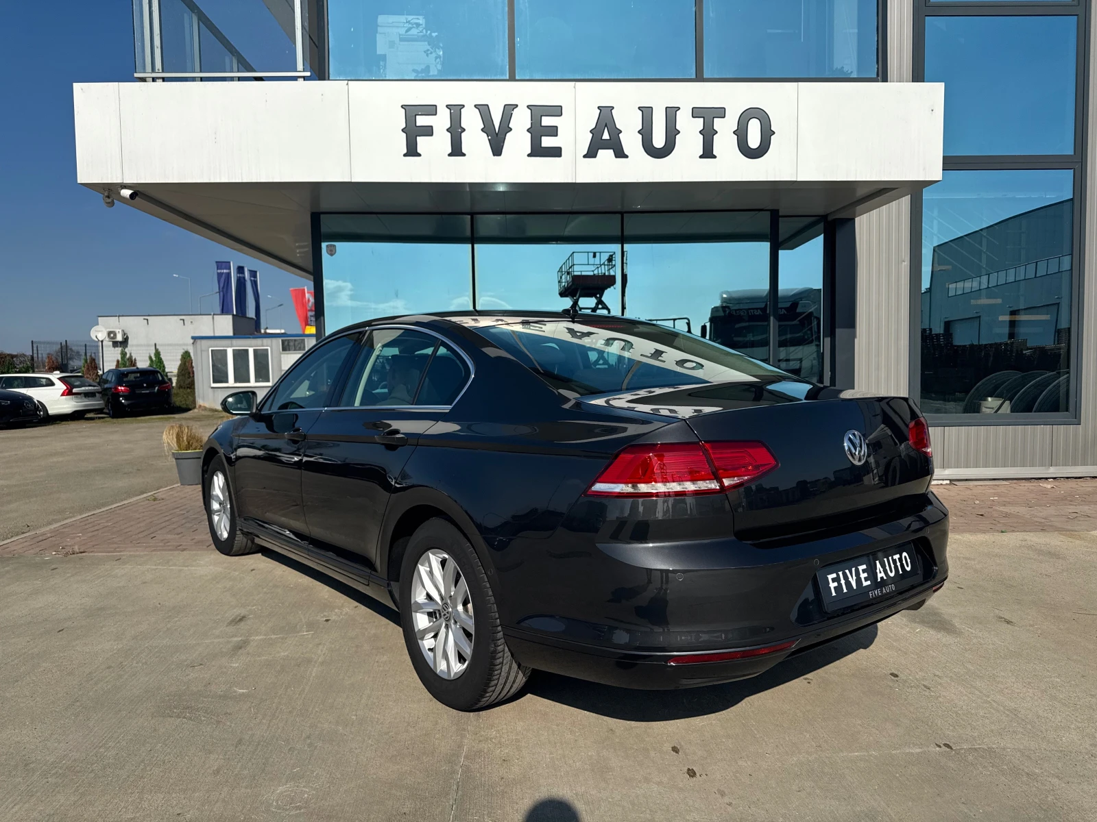 VW Passat 1.5 TSI COMFORTLINE / 360  КАМЕРА - изображение 7