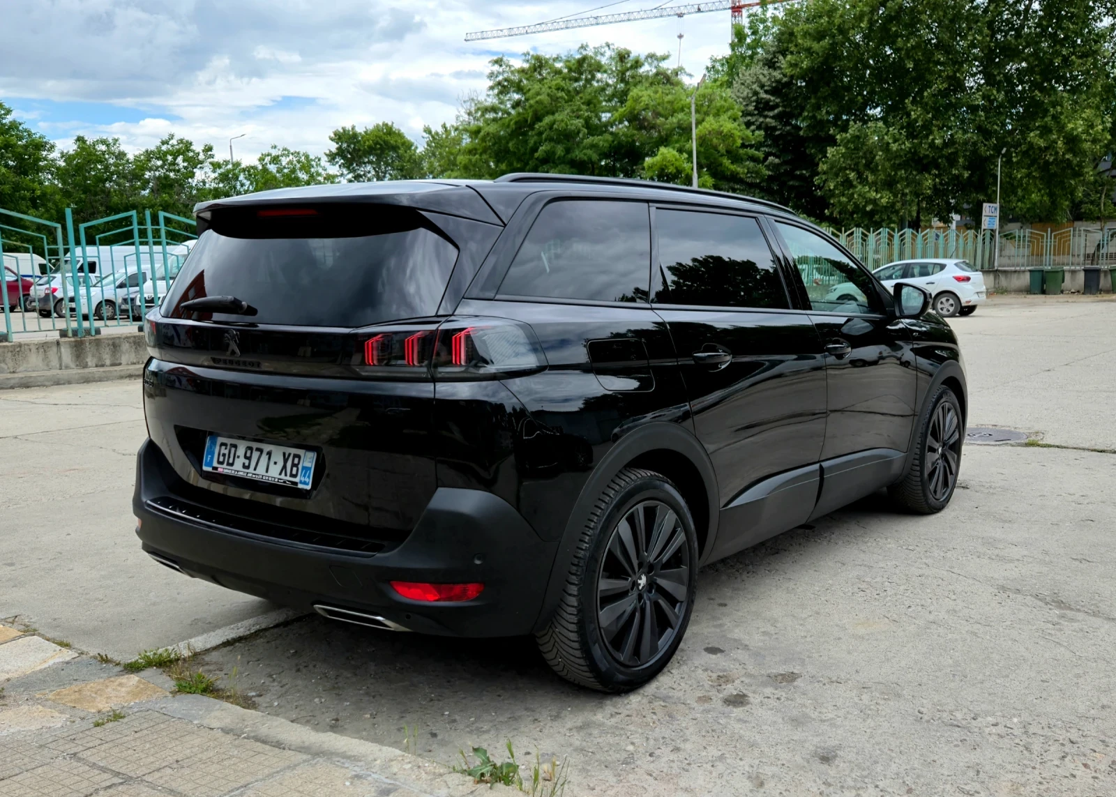 Peugeot 5008 GT-BLACK LINE /ПАНОРАМА/МАСАЖ /7-места/KEYLESS/FUL - изображение 3