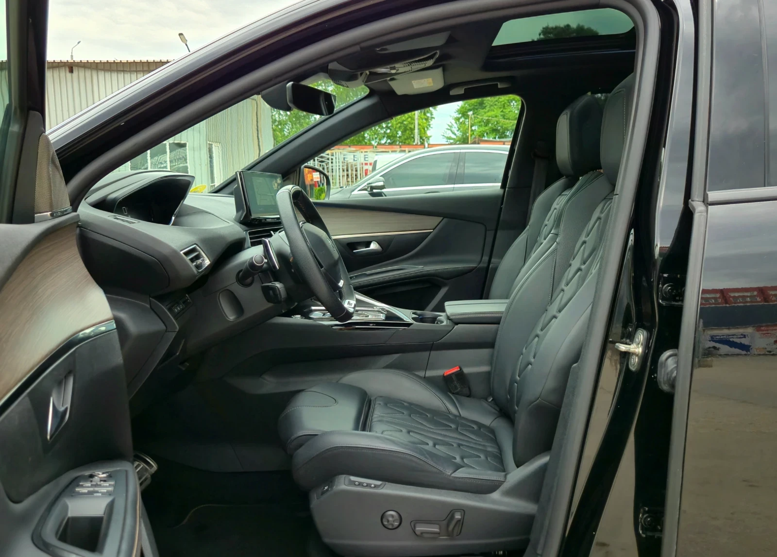 Peugeot 5008 GT-BLACK LINE /ПАНОРАМА/МАСАЖ /7-места/KEYLESS/FUL - изображение 9