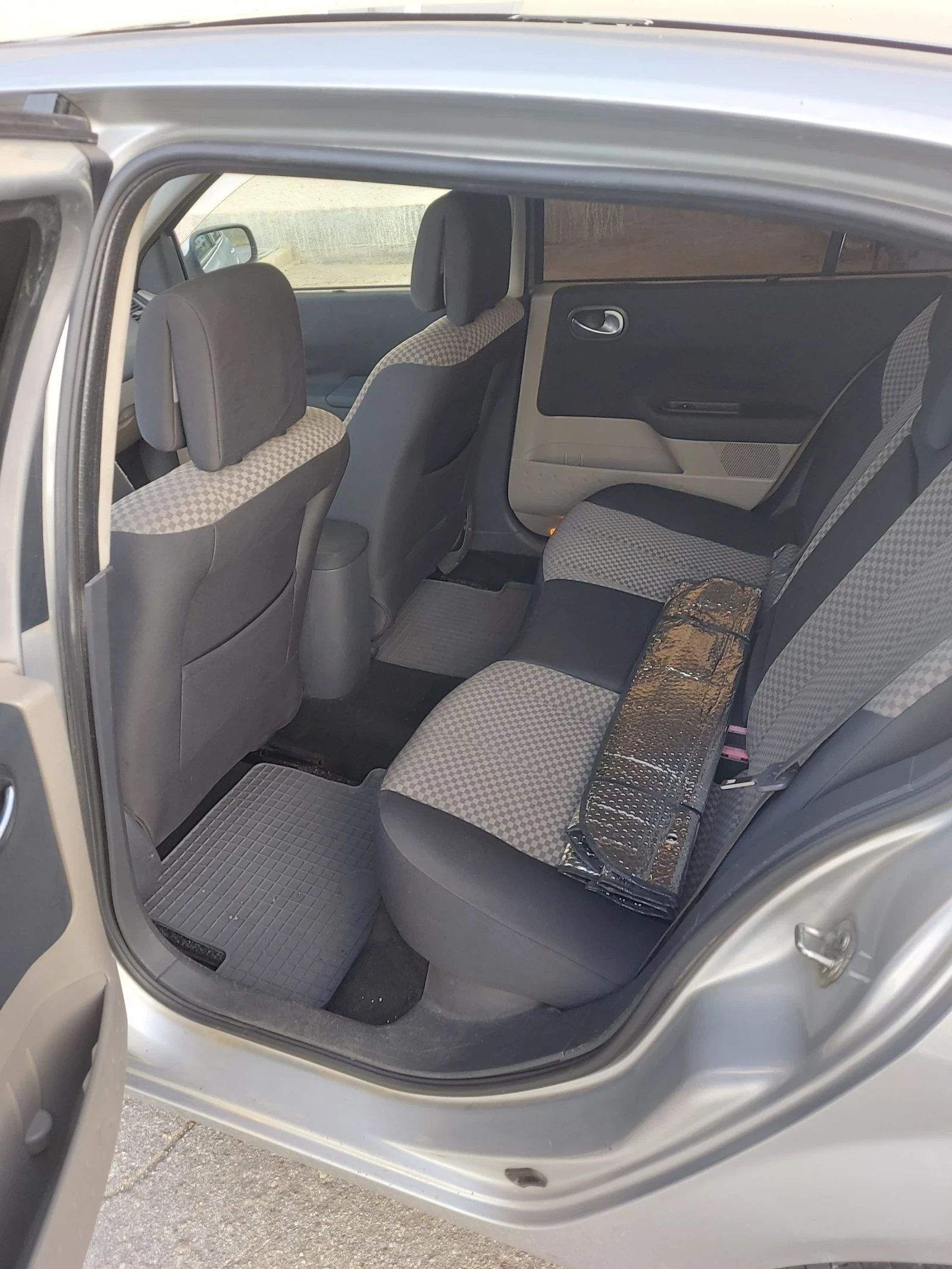 Renault Megane 1.6/Клима  - изображение 5