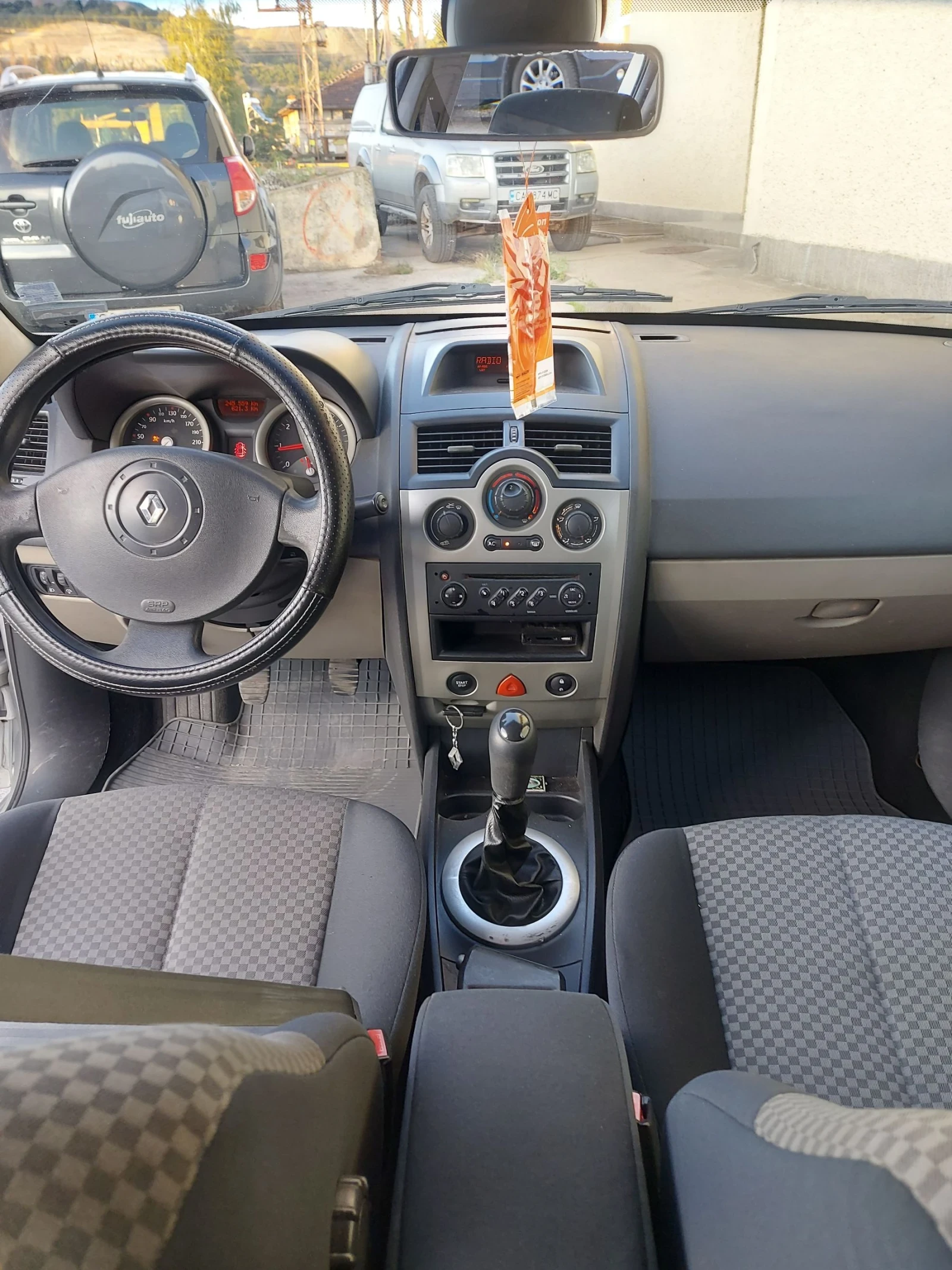 Renault Megane 1.6/Клима  - изображение 6