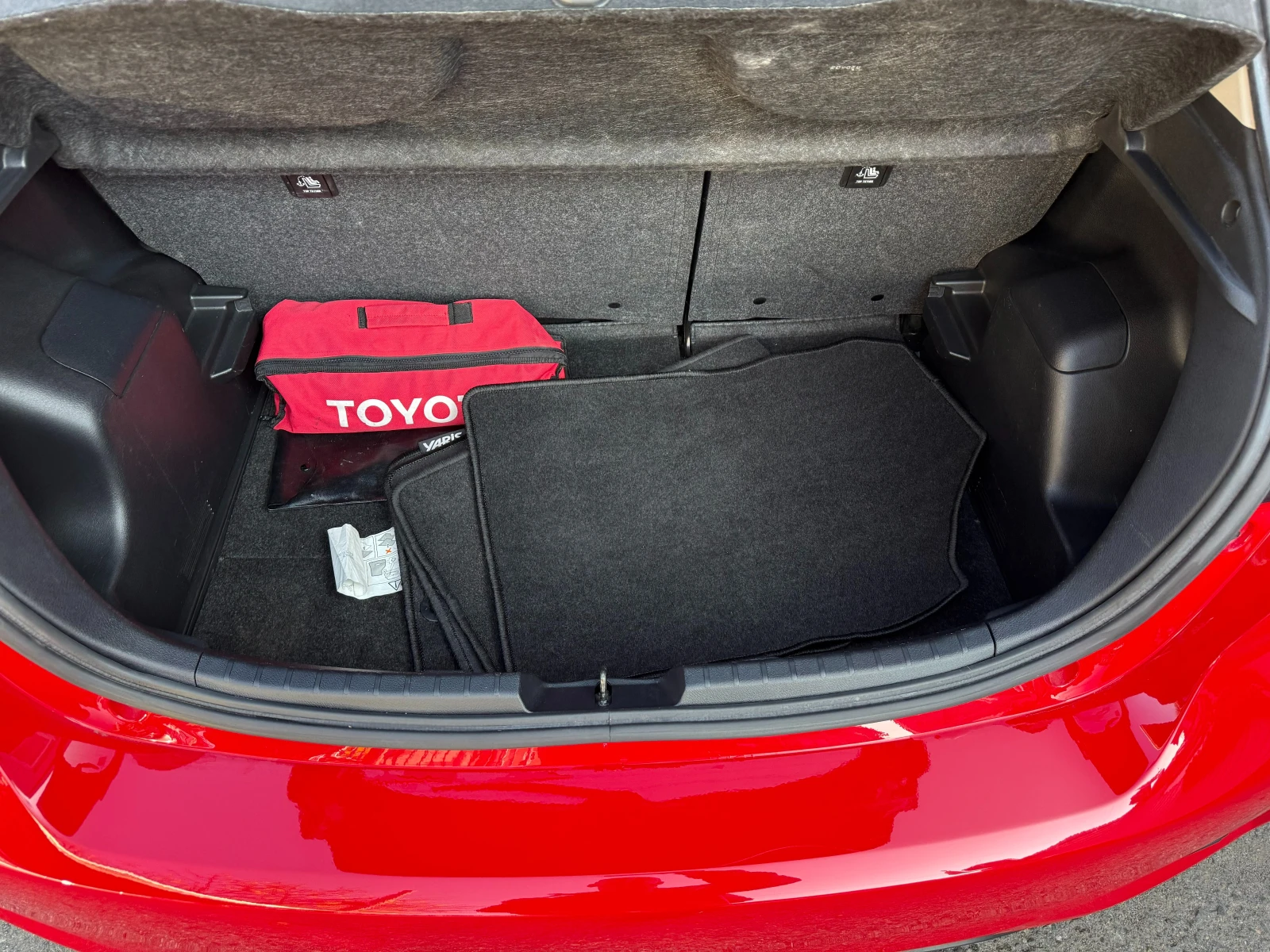 Toyota Yaris 1.5VVT-I* 6ск* СЕРВИЗНА КНИЖКА С ПЪЛНА ИСТОРИЯ - изображение 6