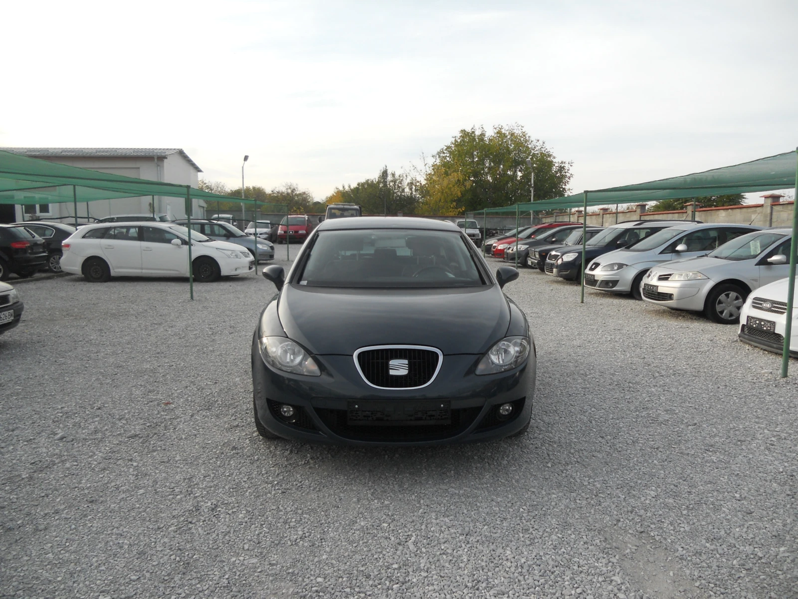 Seat Leon 1.4i ЛИЗИНГ!!!! РЕАЛНИ КИЛОМЕТРИ+ СЕРВИЗНА ИСТОРИЯ - изображение 2