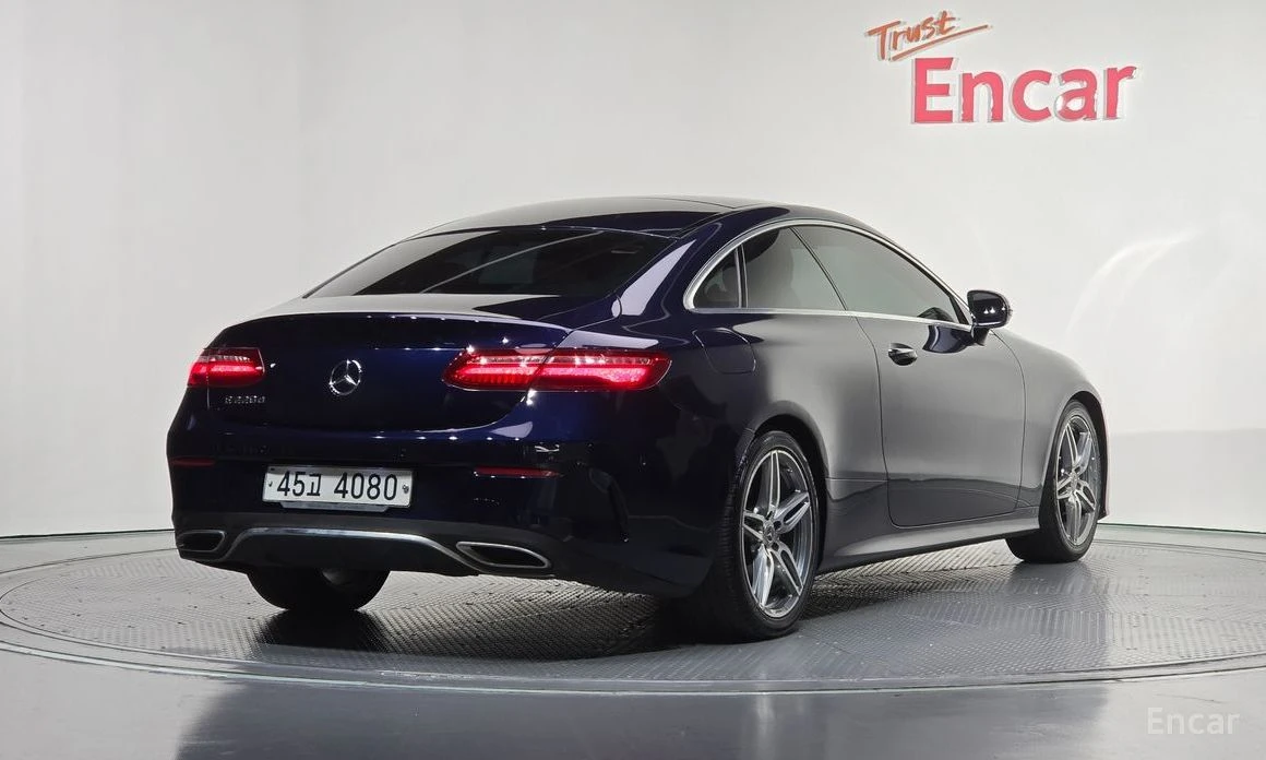 Mercedes-Benz E 220  - изображение 2