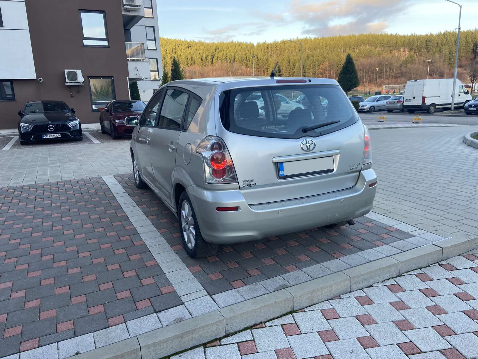 Toyota Corolla verso 2.0 D-4D 116 к.с. - изображение 2