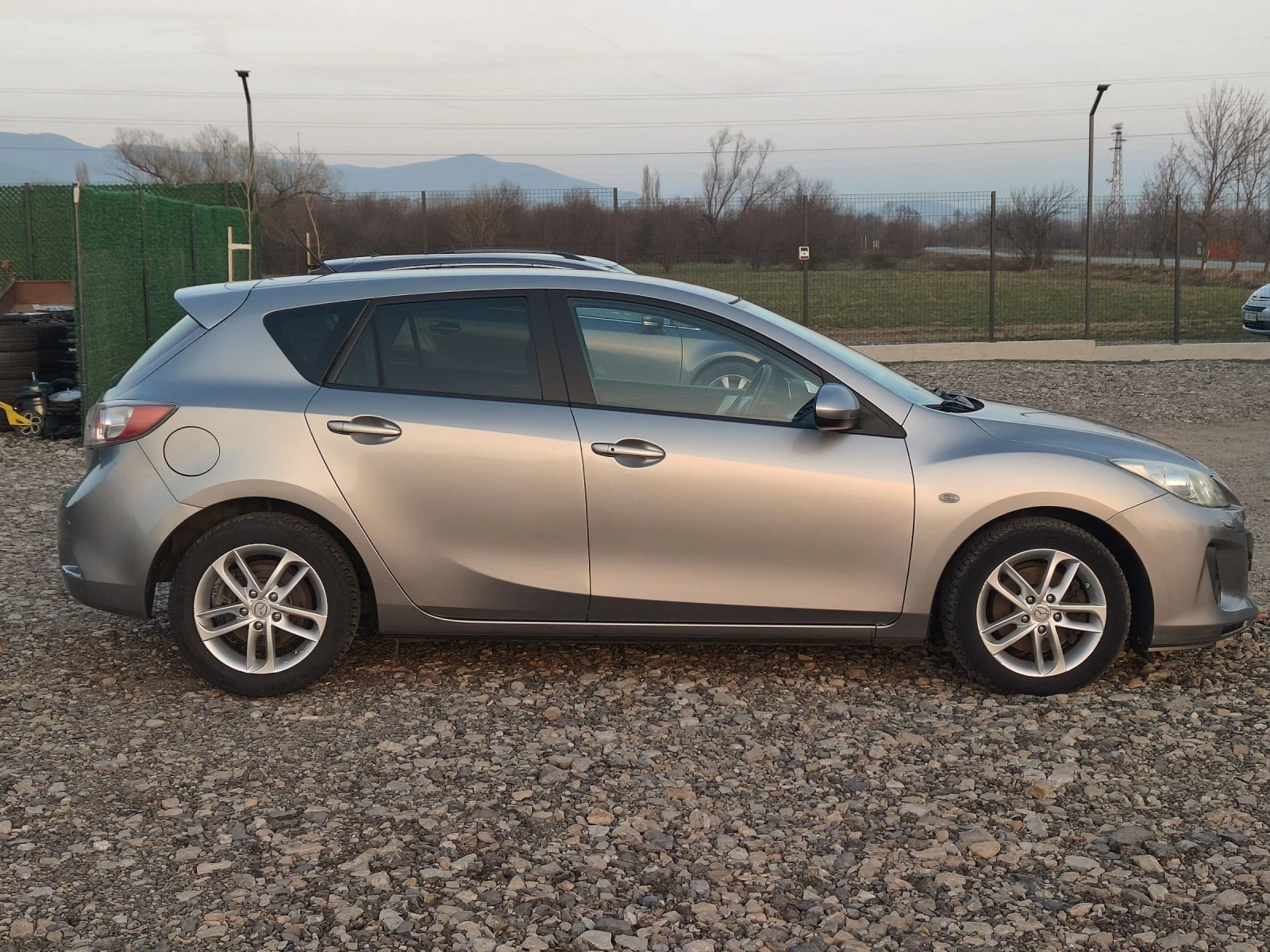 Mazda 3 2.2D 150 Navi FACELIFT, снимка 7 - Автомобили и джипове - 52886101