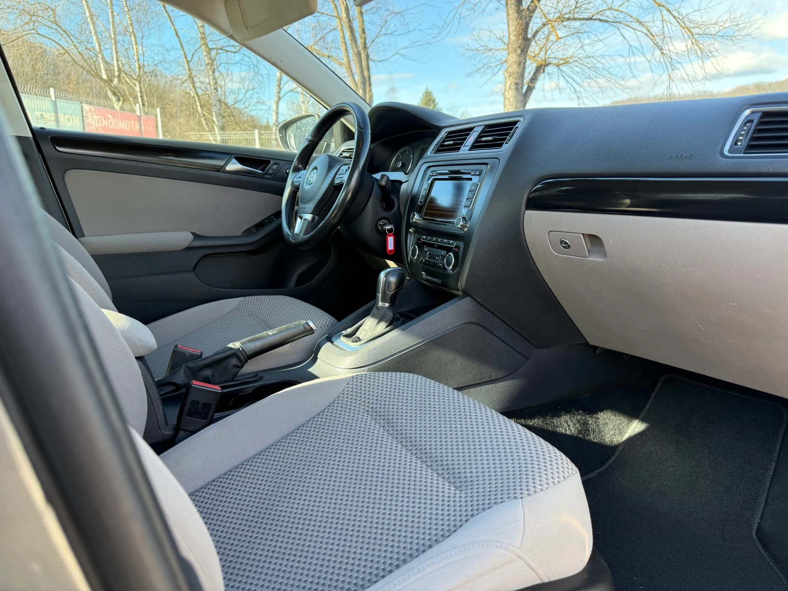 VW Jetta 1.6TDI 228000km!!! ������!!! | Mobile.bg � ����������� 8