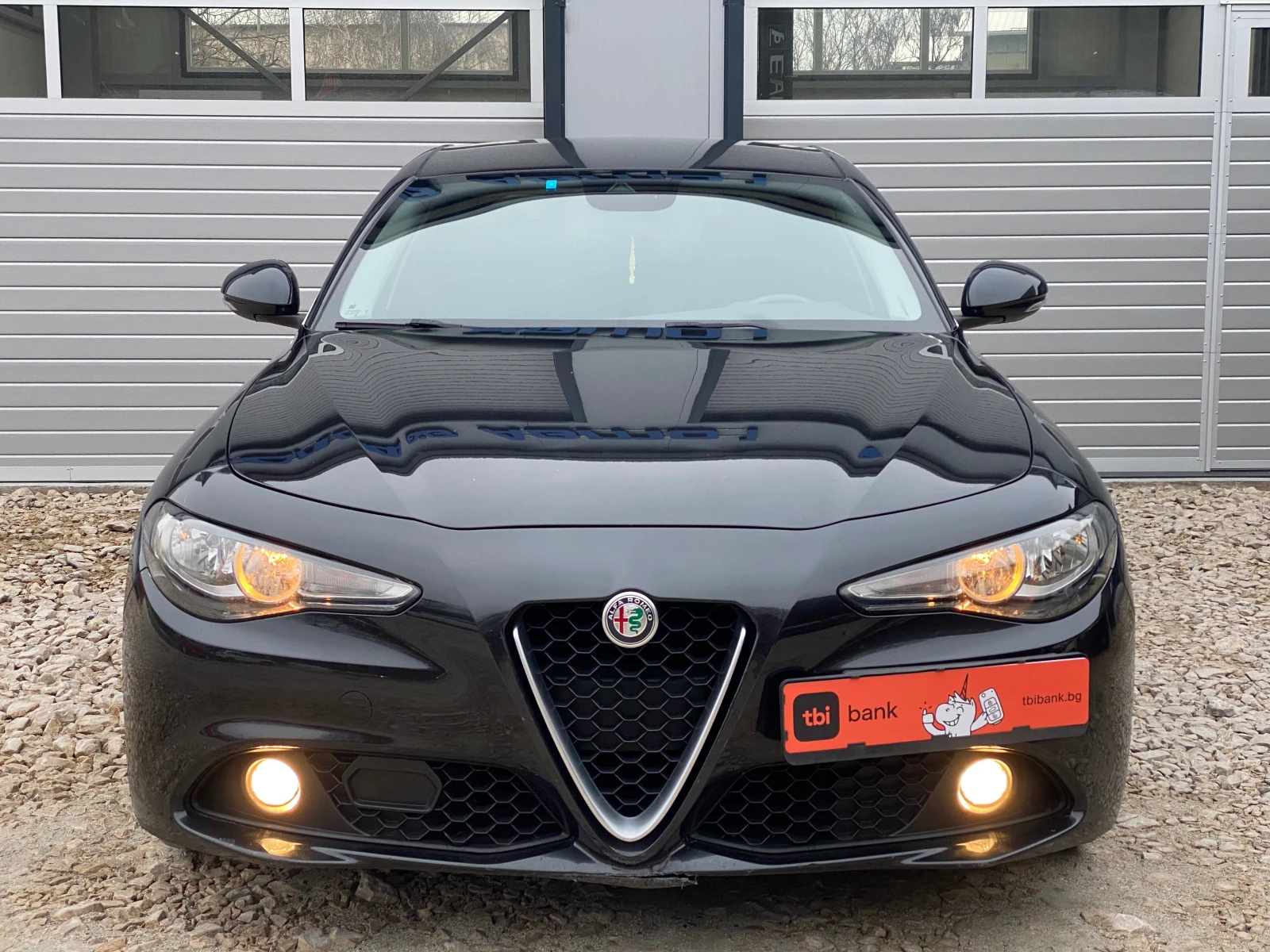 Alfa Romeo Giulia 2.2D 150кс РЪЧНИ СКОРОСТИ СЕРВИЗИ - изображение 3