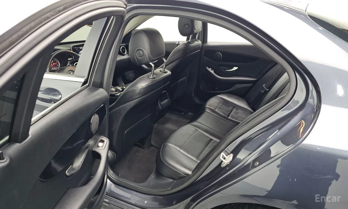 Mercedes-Benz C 200, снимка 13 - Автомобили и джипове - 53985006