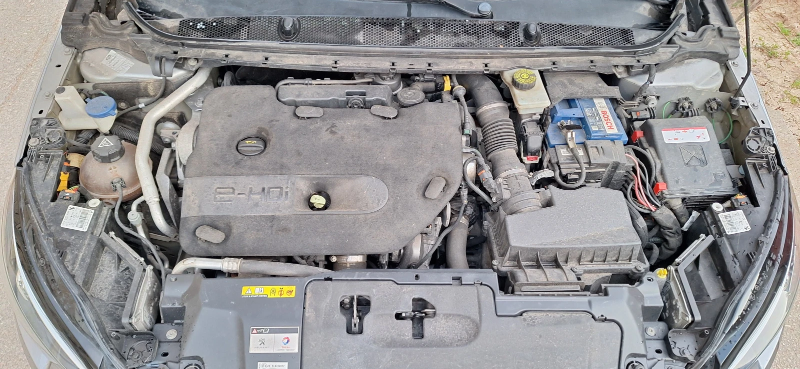 Peugeot 308 2.0HDI EURO 6, снимка 10 - Автомобили и джипове - 53989600