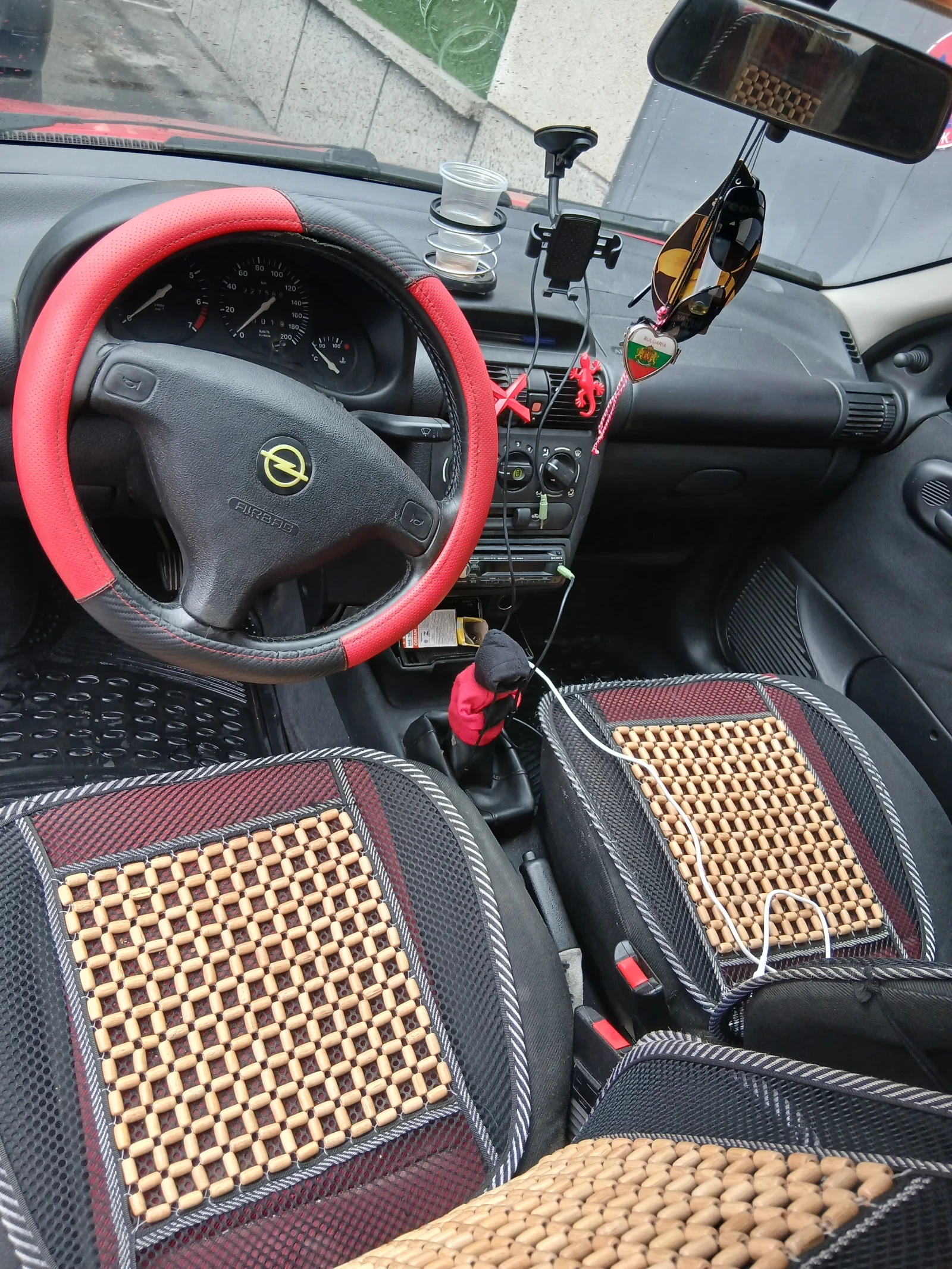 Opel Corsa, снимка 13 - Автомобили и джипове - 54169510