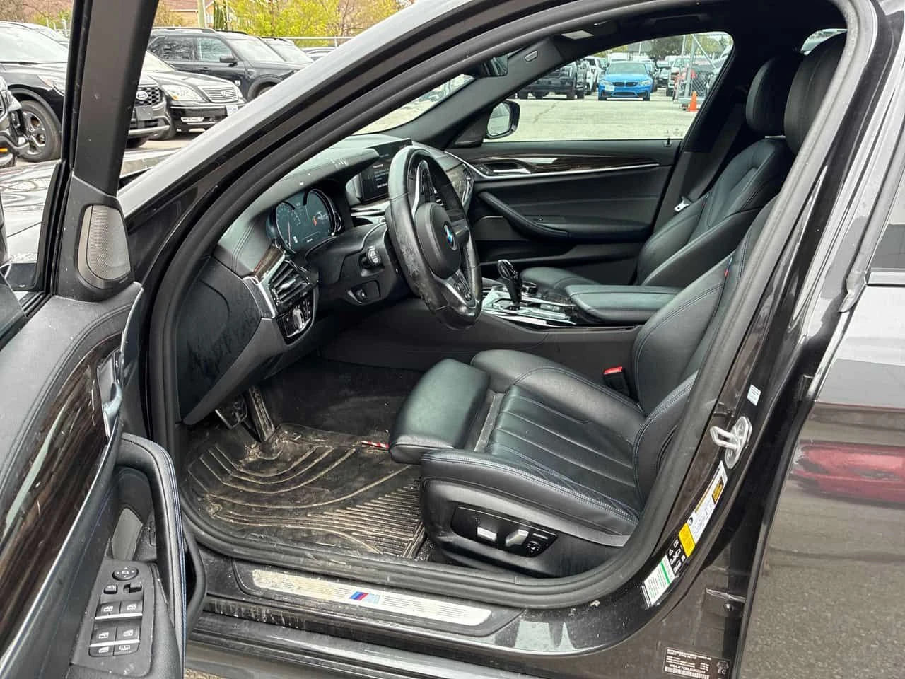 BMW 540 | DISTRONIC | 360 | ДВА КЛЮЧА | + ГУМИ | , снимка 5 - Автомобили и джипове - 54613507