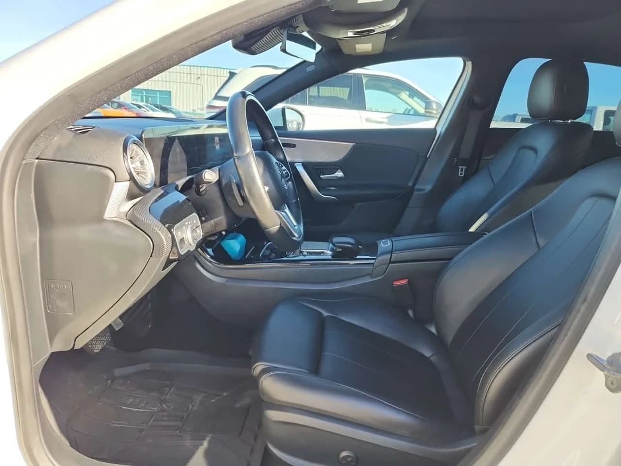 Mercedes-Benz A 220 PANORAMA| AMBIENT| ПАМЕТ| , снимка 9 - Автомобили и джипове - 54678951