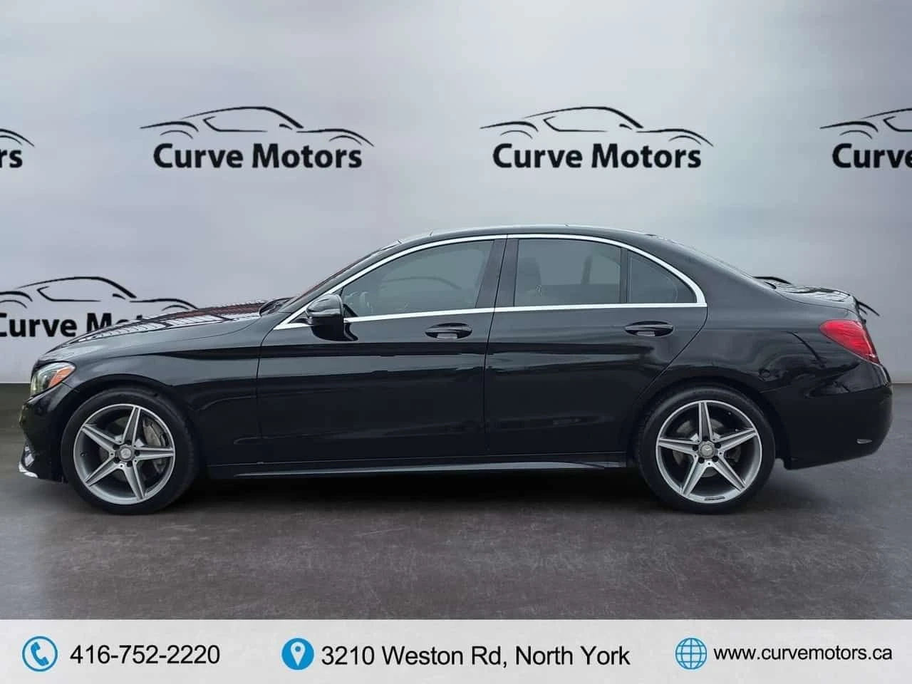 Mercedes-Benz C 300 * C300 4MATIC AMG PKG * NO ACCIDENTS / PANO / BLIN, снимка 4 - Автомобили и джипове - 54917342