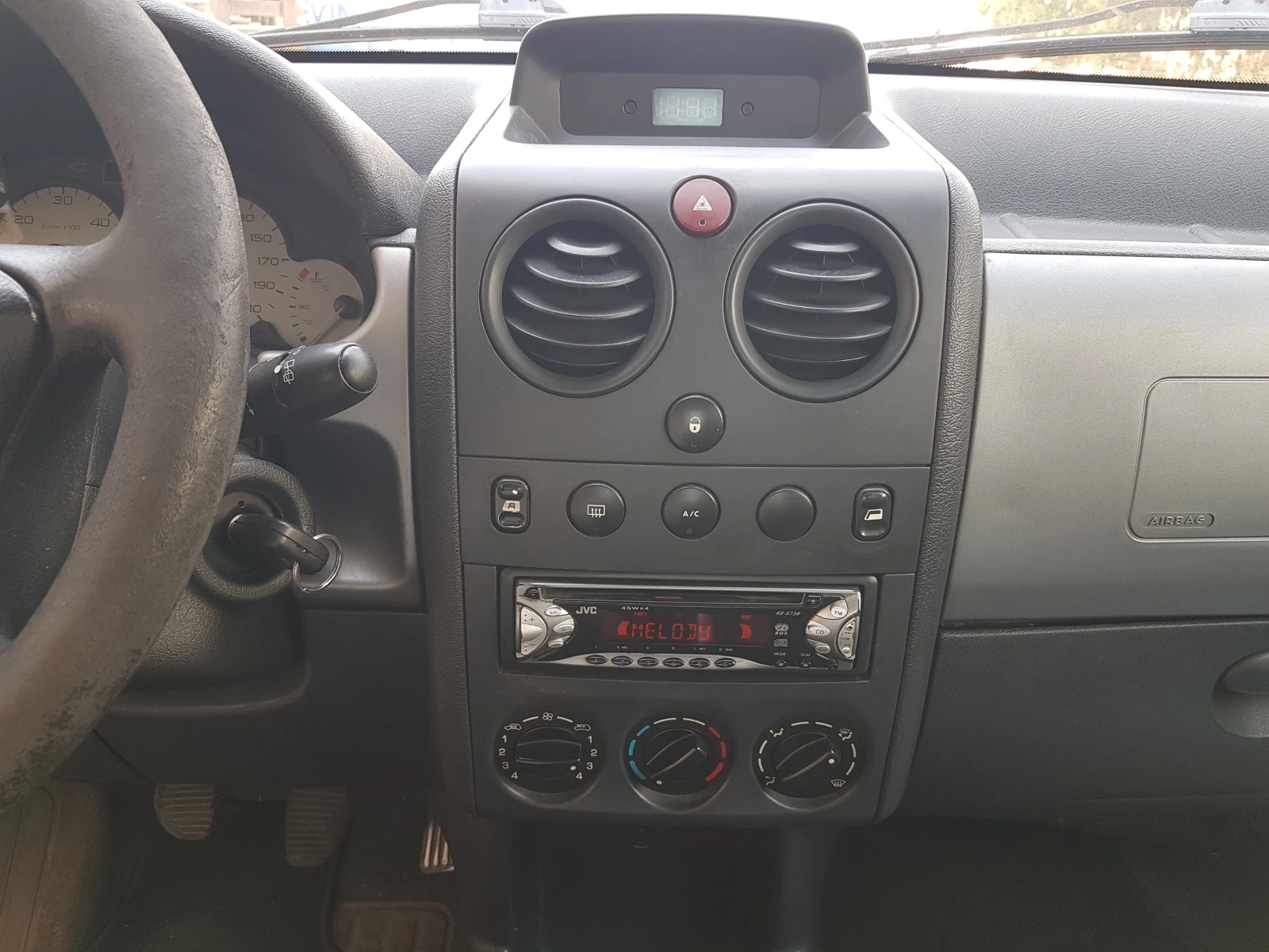Peugeot Partner 6+ 1 VTC 2.0 HDI, снимка 16 - Автомобили и джипове - 55080190