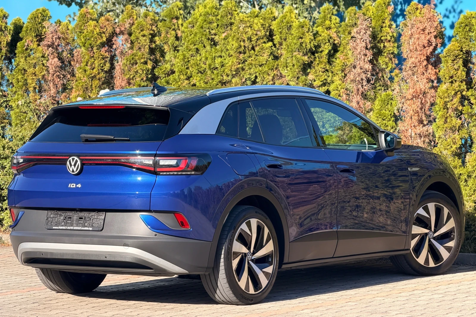 VW ID.4 82KWh-1st-Edition-ДИСТРОНИК-КОЖА-ПОДГРЕВ-УНИКАТ!!!, снимка 5 - Автомобили и джипове - 56011162