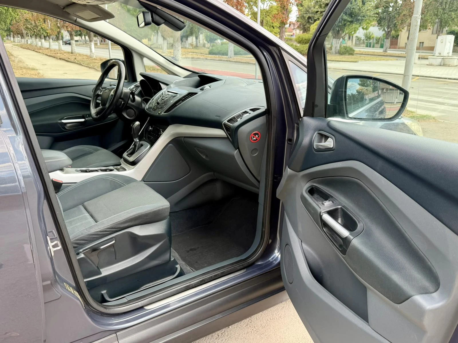 Ford Grand C-Max 7 местен , снимка 8 - Автомобили и джипове - 56057822