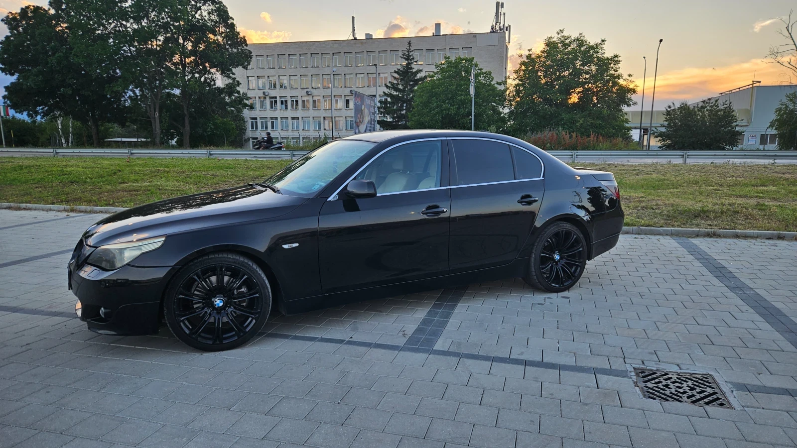 BMW 530, снимка 4 - Автомобили и джипове - 56182207