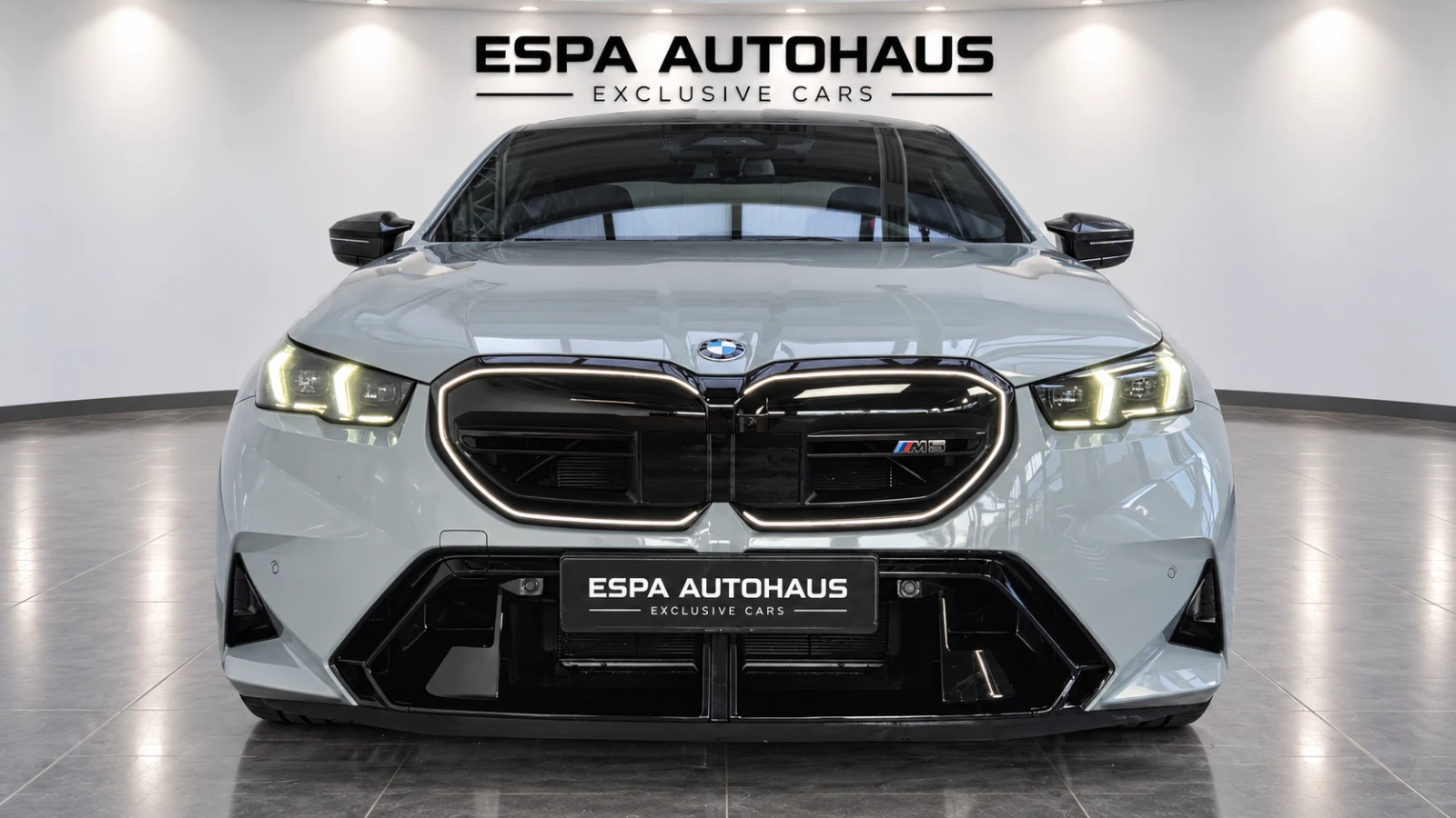 BMW M5 B&W / Carbon /  M DRIVE PROFESSIONAL, снимка 2 - Автомобили и джипове - 56297078