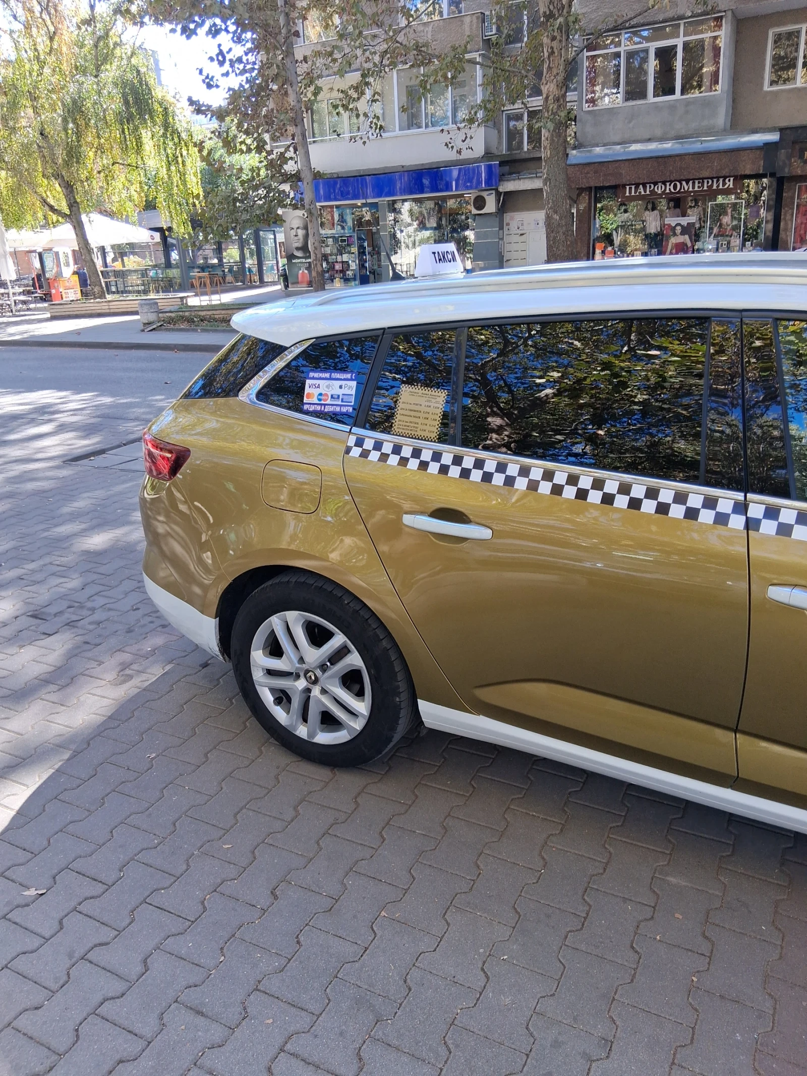 Renault Megane 1, 5 дизел 110 к.с., снимка 5 - Автомобили и джипове - 56345549