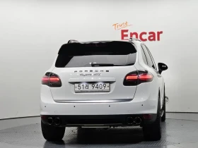 Porsche Cayenne 4.8 S 958, снимка 4