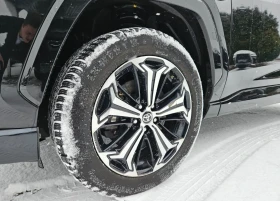 Toyota Rav4 2.5 Plug In 4x4 ACC | Mobile.bg    2