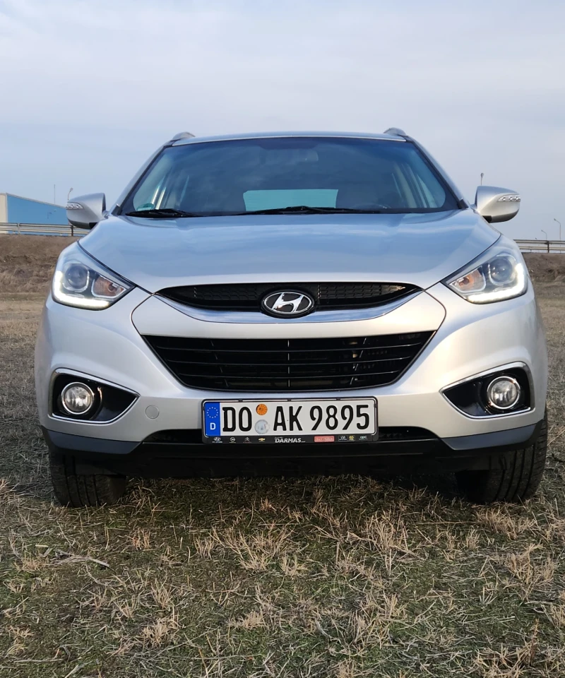 Hyundai IX35 FACELIFT FIFA World Cup 2.0 CRDI EDITION AWD 4x4, снимка 4 - Автомобили и джипове - 48418879