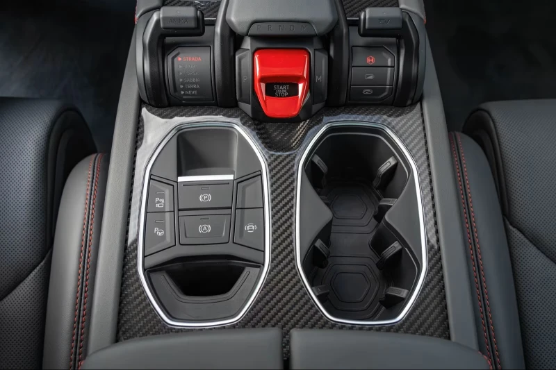 Lamborghini Urus SE /Carbon/BangOlufsen/, снимка 10 - Автомобили и джипове - 51983461