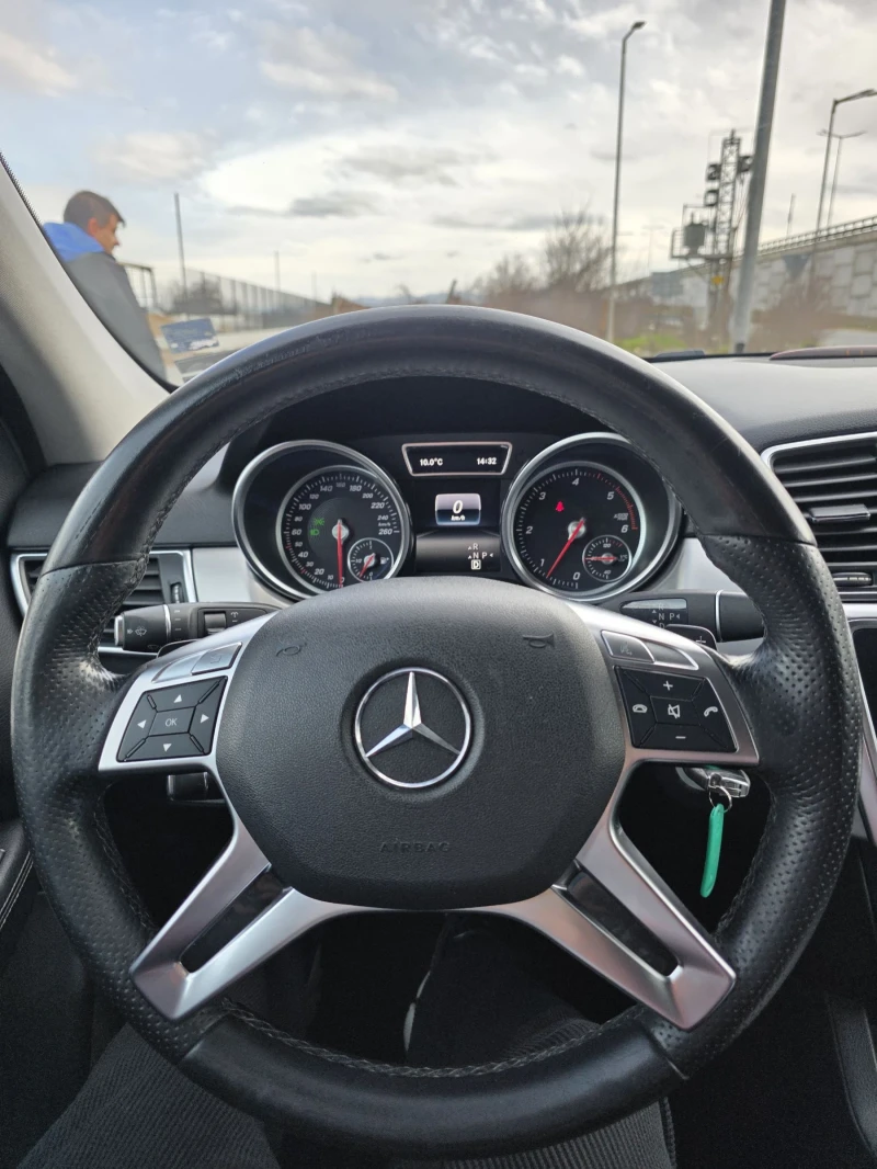 Mercedes-Benz ML 350, снимка 9 - Автомобили и джипове - 53576362