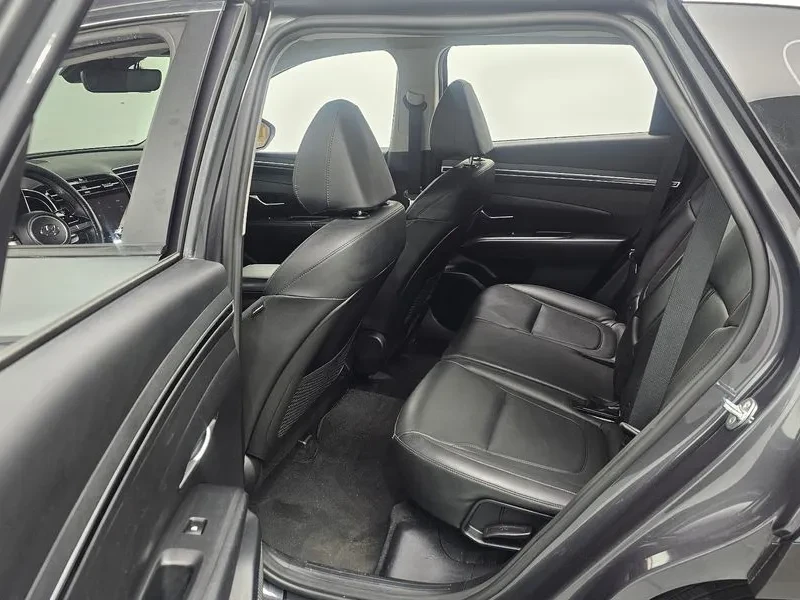 Hyundai Tucson (Nx4) Diesel 2.0 2Wd Modern, снимка 12 - Автомобили и джипове - 55088165