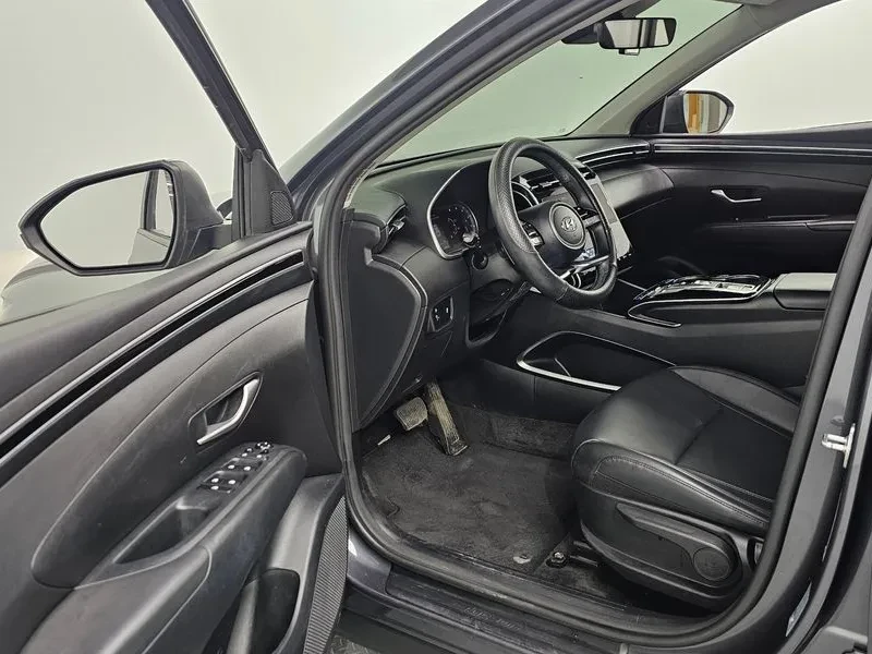 Hyundai Tucson (Nx4) Diesel 2.0 2Wd Modern, снимка 10 - Автомобили и джипове - 55088165