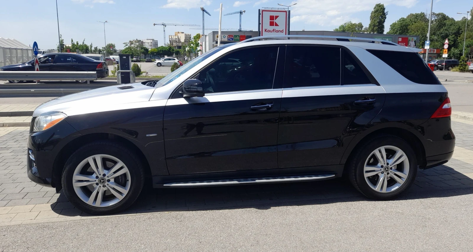 Mercedes-Benz ML 350 3, 5 bluetec, 258h.p.W166 - изображение 2