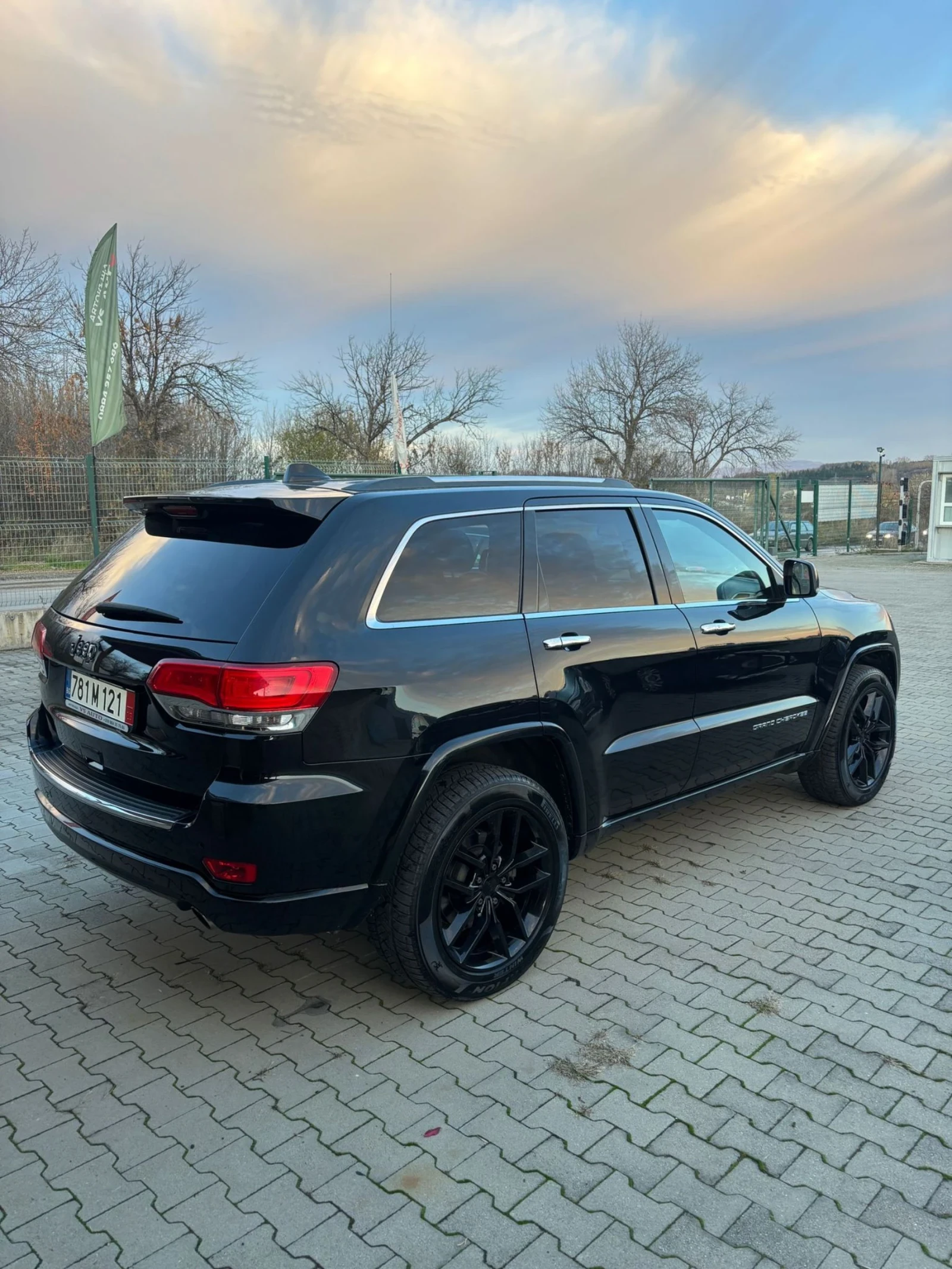 Jeep Grand cherokee 3.0дизел 100% реални км - изображение 7