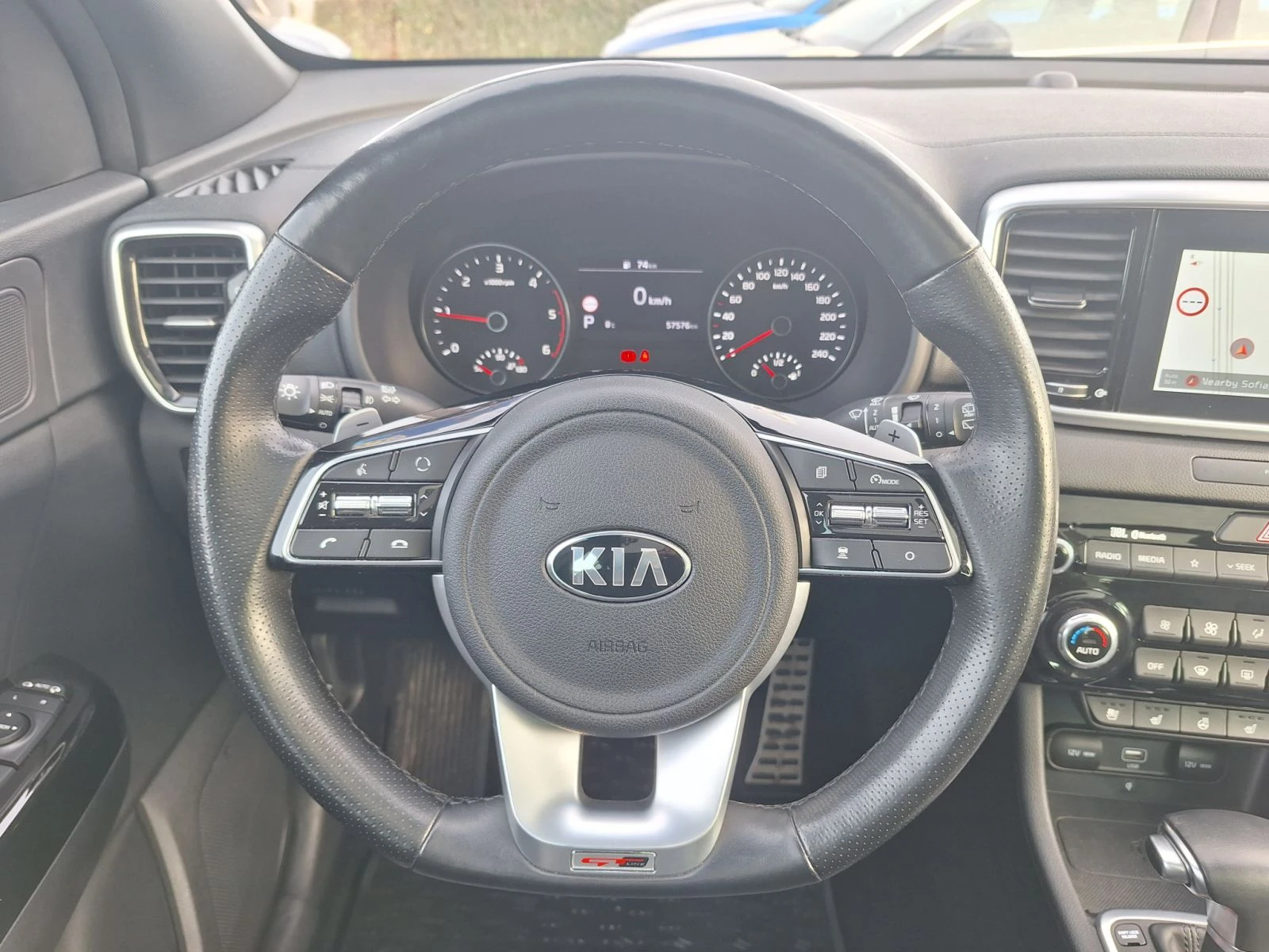 Kia Sportage 2.0 CRDi / 185 �.�. / DCT-8 / AWD/GT LINE | Mobile.bg � ����������� 12