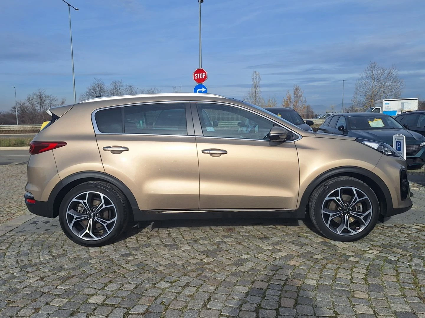 Kia Sportage 2.0 CRDi / 185 к.с. / DCT-8 / AWD/GT LINE - изображение 7