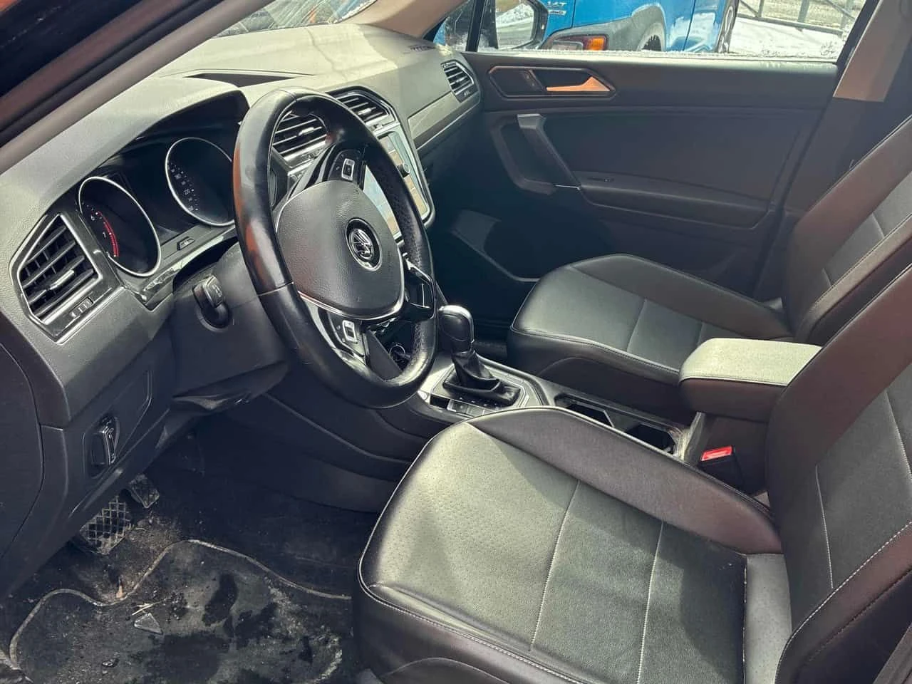 VW Tiguan * Comfortline * CARFAX * БЕЗ ПЪРВОНАЧАЛНА ВНОСКА, снимка 5 - Автомобили и джипове - 53826483