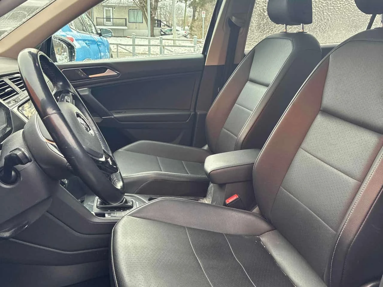 VW Tiguan * Comfortline * CARFAX * БЕЗ ПЪРВОНАЧАЛНА ВНОСКА, снимка 14 - Автомобили и джипове - 53826483