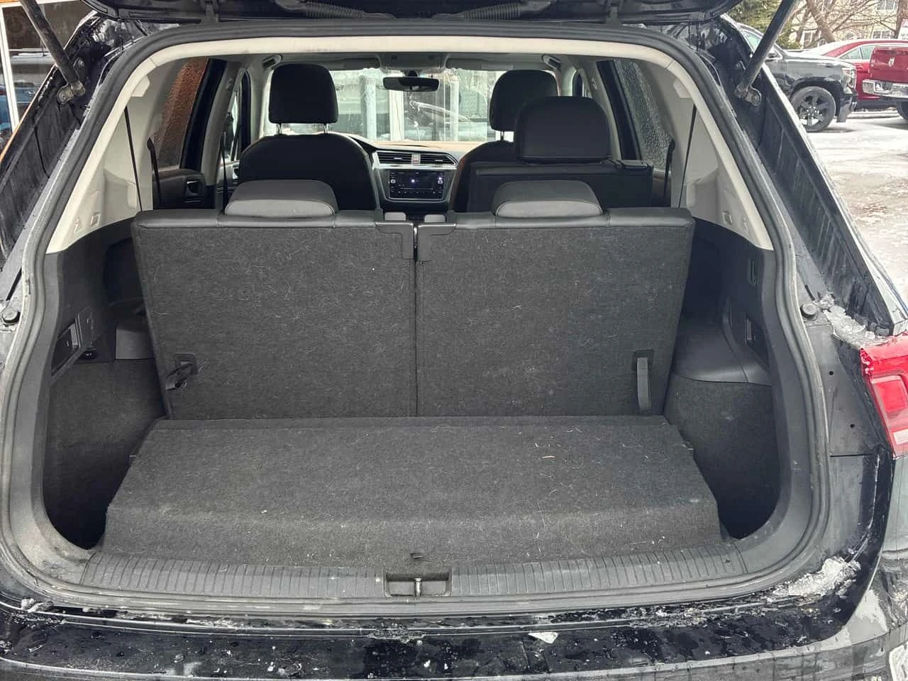 VW Tiguan * Comfortline * CARFAX * БЕЗ ПЪРВОНАЧАЛНА ВНОСКА, снимка 11 - Автомобили и джипове - 53826483