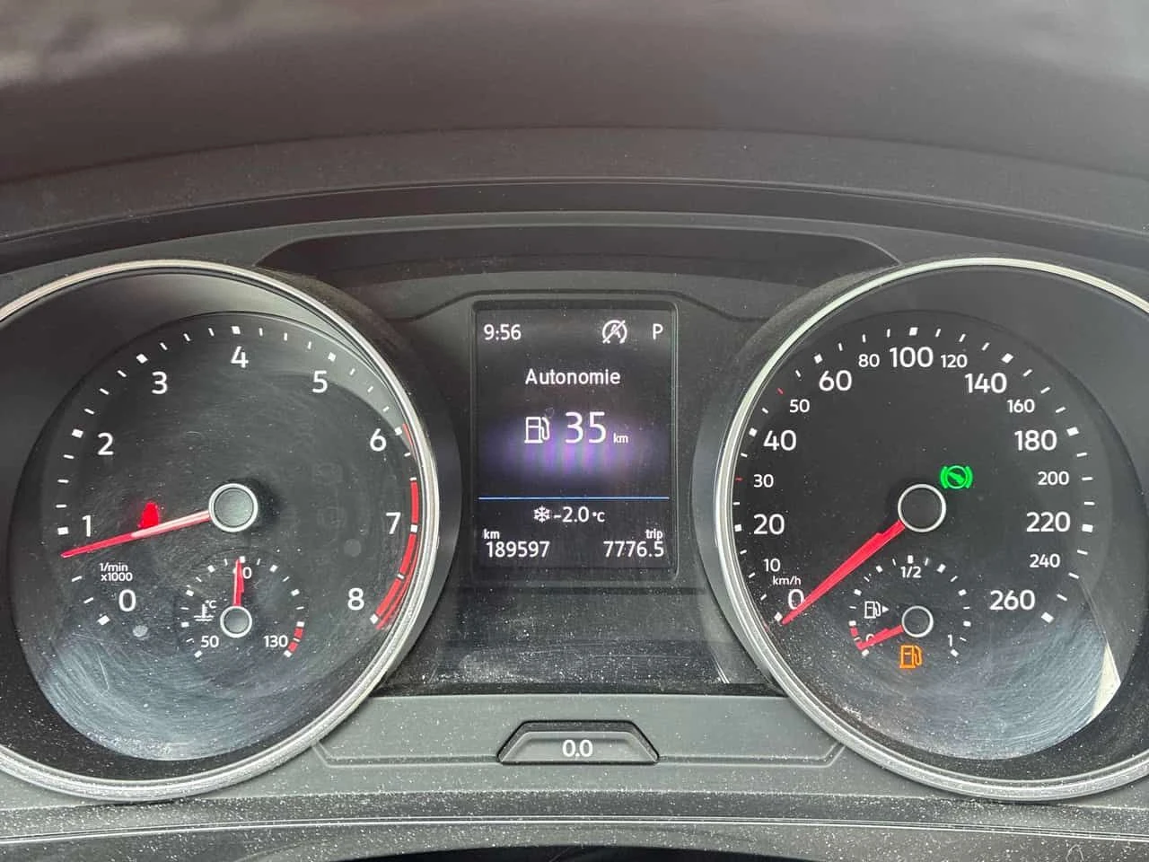 VW Tiguan * Comfortline * CARFAX * БЕЗ ПЪРВОНАЧАЛНА ВНОСКА, снимка 8 - Автомобили и джипове - 53826483