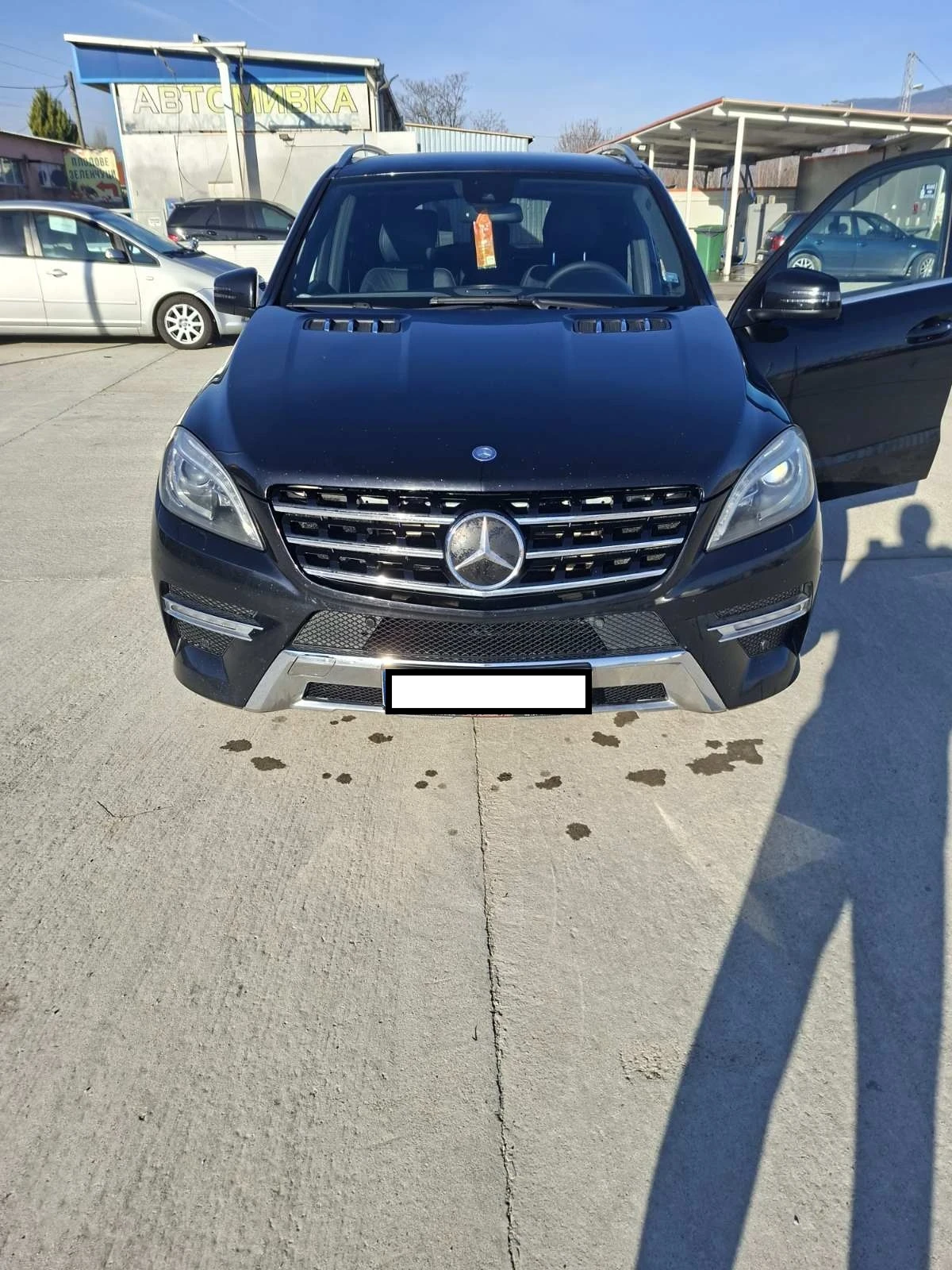 Mercedes-Benz ML 350 AMG* Вакум* Печка* Harman Kardon* Камера, снимка 5 - Автомобили и джипове - 54069719