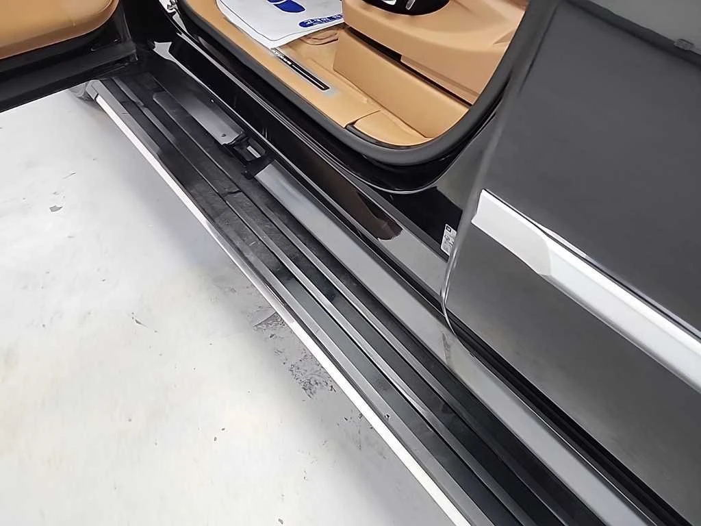 Cadillac Escalade 6.2 ESV* ЛЮК* HUD* ПОДГРЕВ ВОЛАН* ЕЛ. БАГАЖНИК* КР, снимка 16 - Автомобили и джипове - 55367097