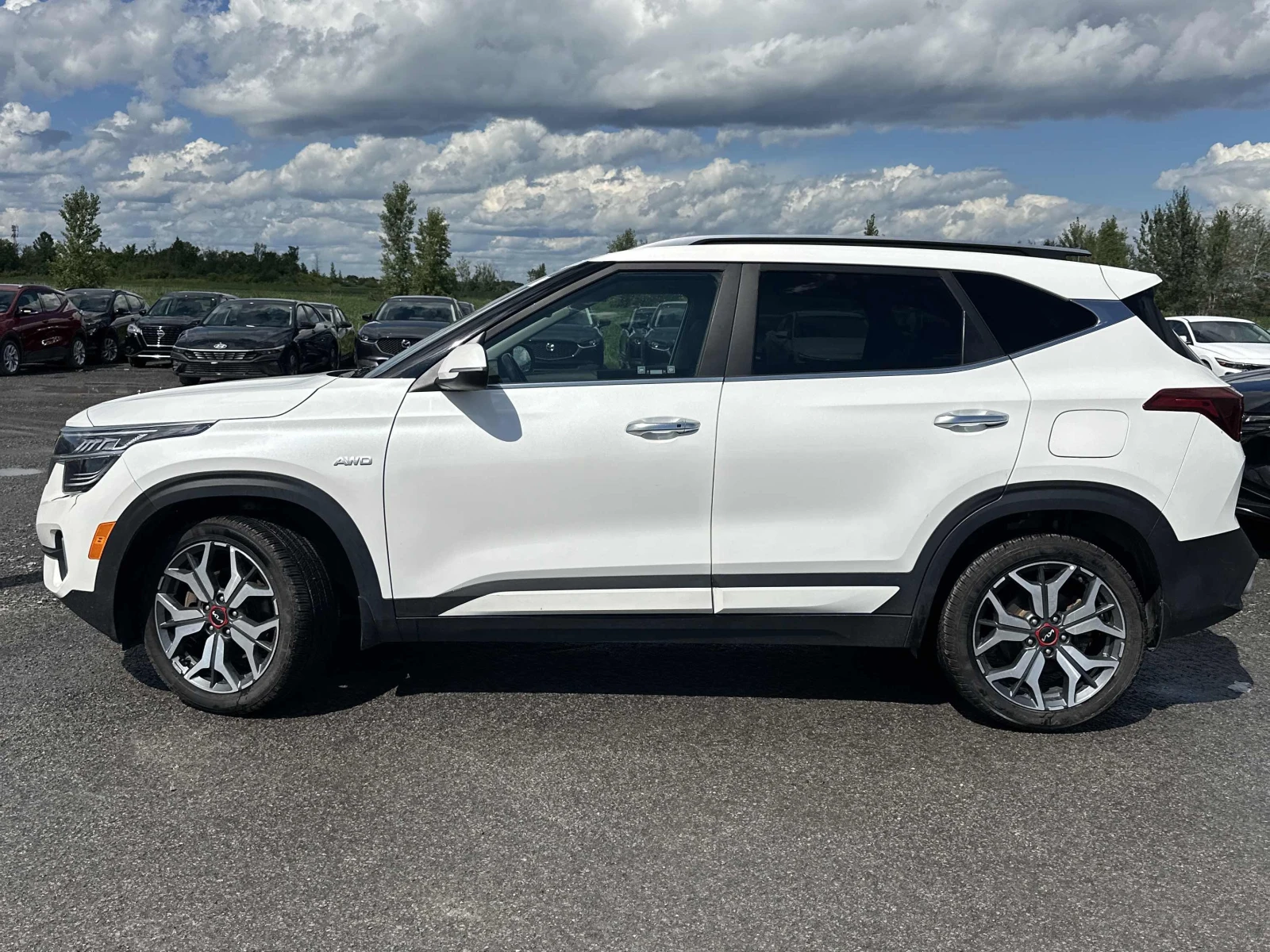Kia Seltos, снимка 2 - Автомобили и джипове - 55690492