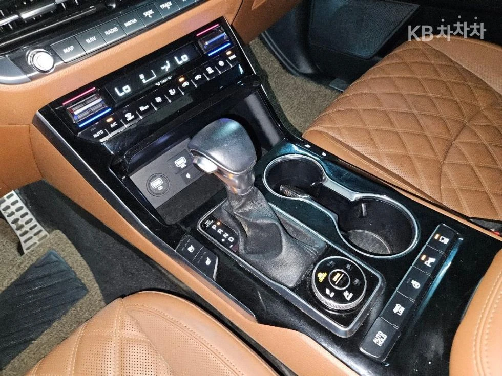 Kia Mohave MASTERS GRAVITY 4X4 * ������ ����*  | Mobile.bg � ����������� 12