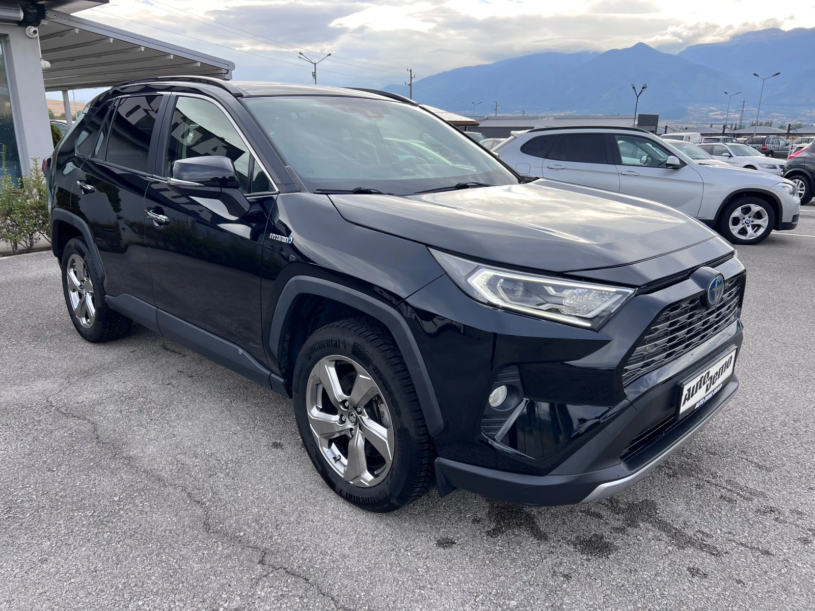 Toyota Rav4 2.5 Hibrid* JBL* Key Less* , снимка 3 - Автомобили и джипове - 56266327