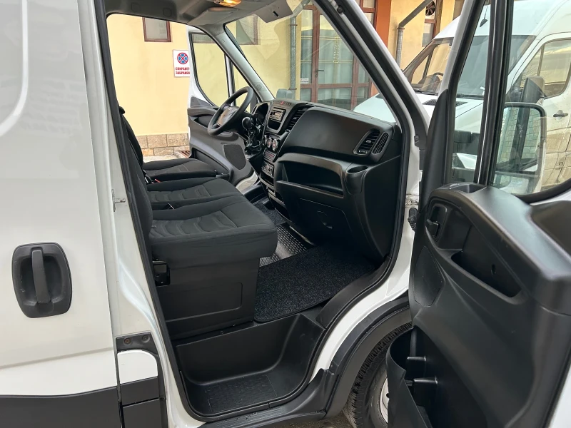 Iveco Daily 2.3D КЛИМАТИК ЕВРО 5, снимка 9 - Бусове и автобуси - 53024904