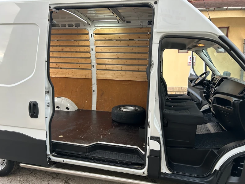 Iveco Daily 2.3D КЛИМАТИК ЕВРО 5, снимка 11 - Бусове и автобуси - 53024904