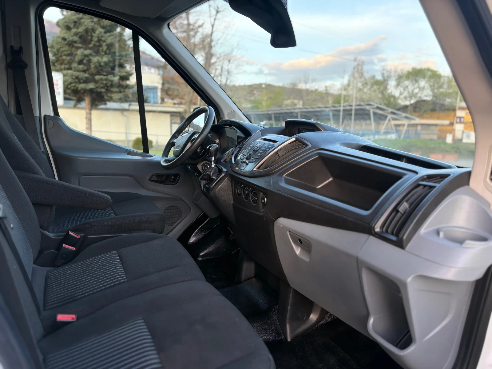 Ford Transit КЛИМА! 208, 000км!!! ТОП Състояние!, снимка 10 - Бусове и автобуси - 54231041