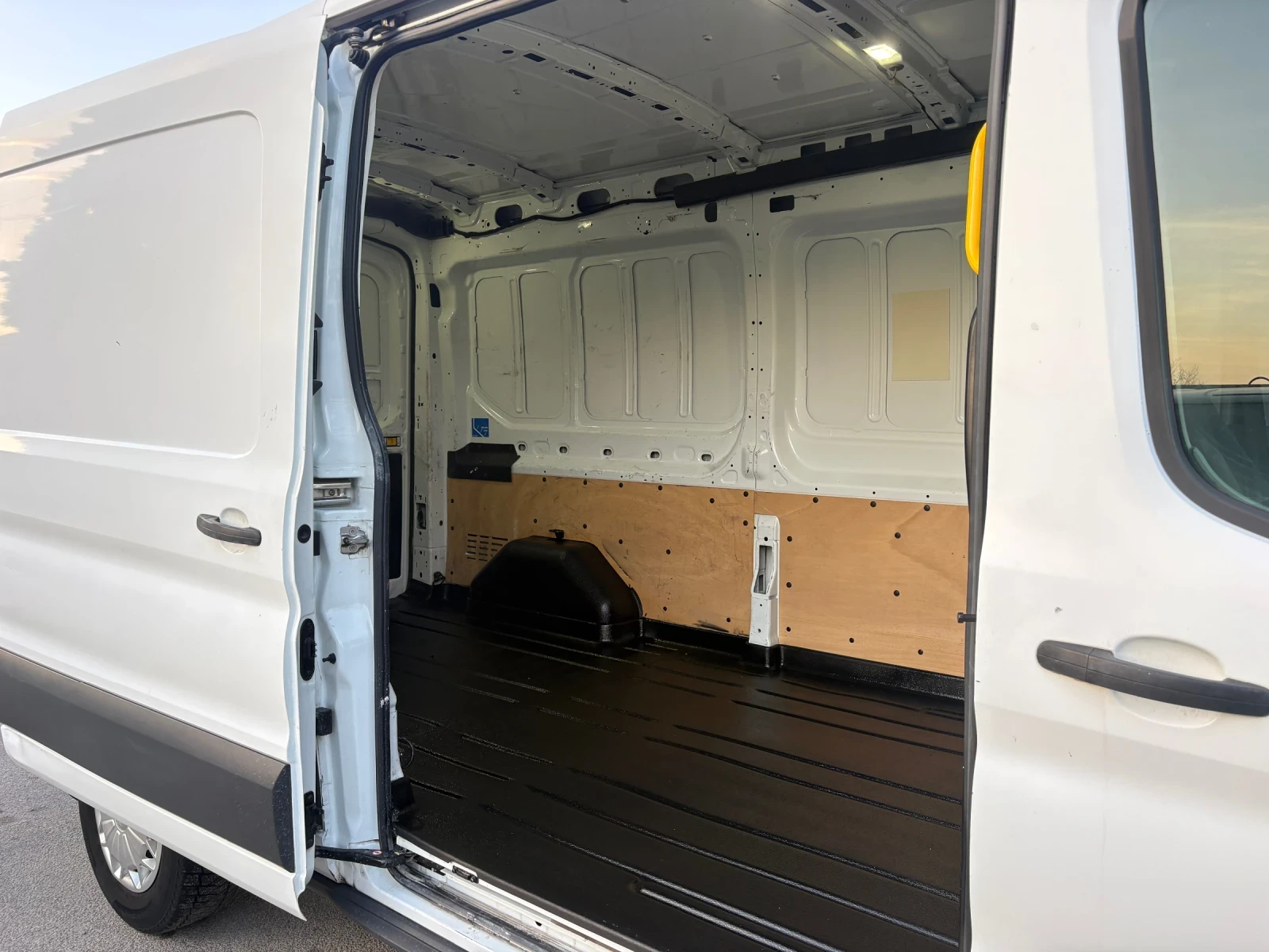 Ford Transit КЛИМА! 208, 000км!!! ТОП Състояние!, снимка 7 - Бусове и автобуси - 54231041