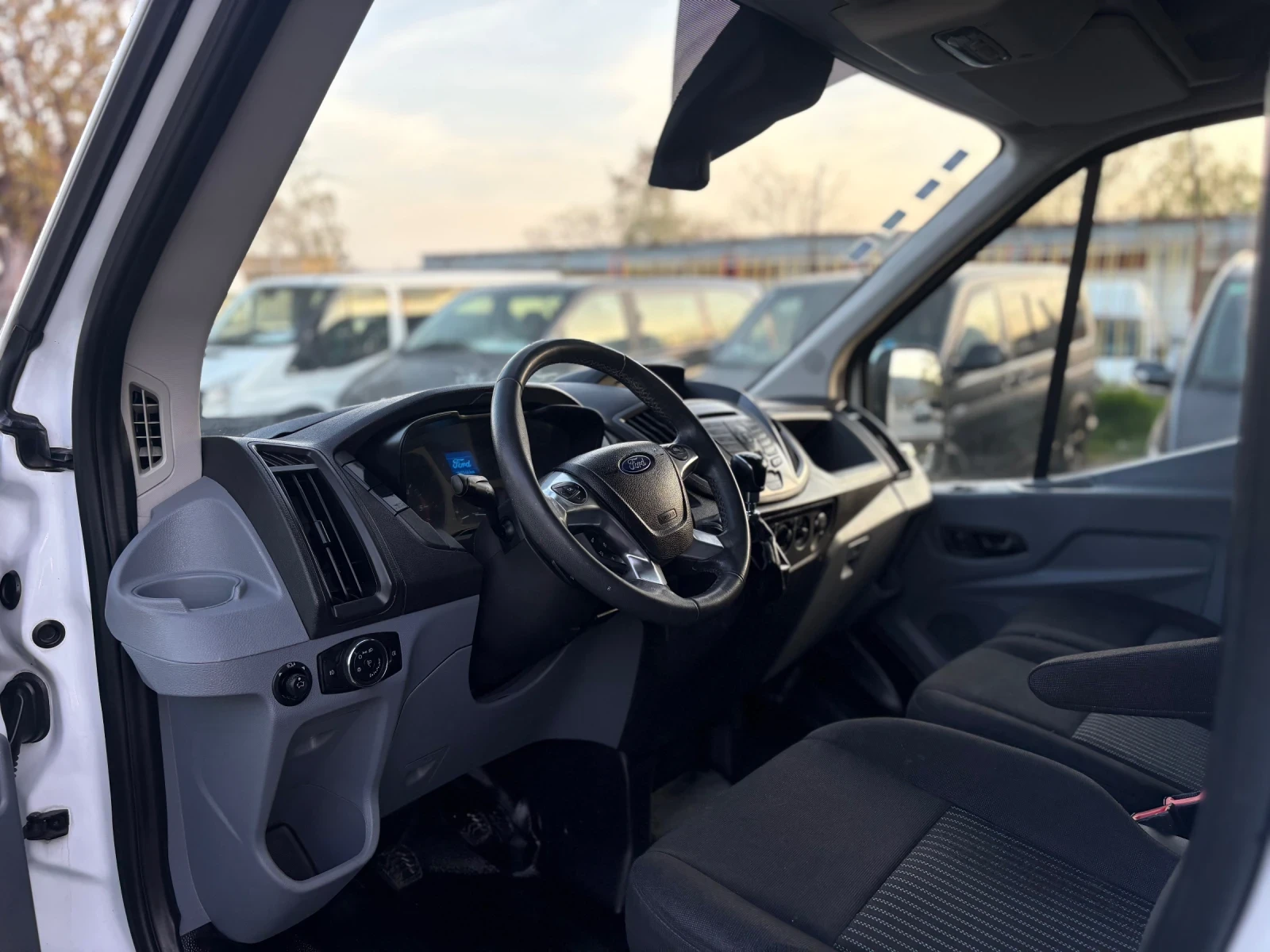 Ford Transit КЛИМА! 208, 000км!!! ТОП Състояние!, снимка 9 - Бусове и автобуси - 54231041